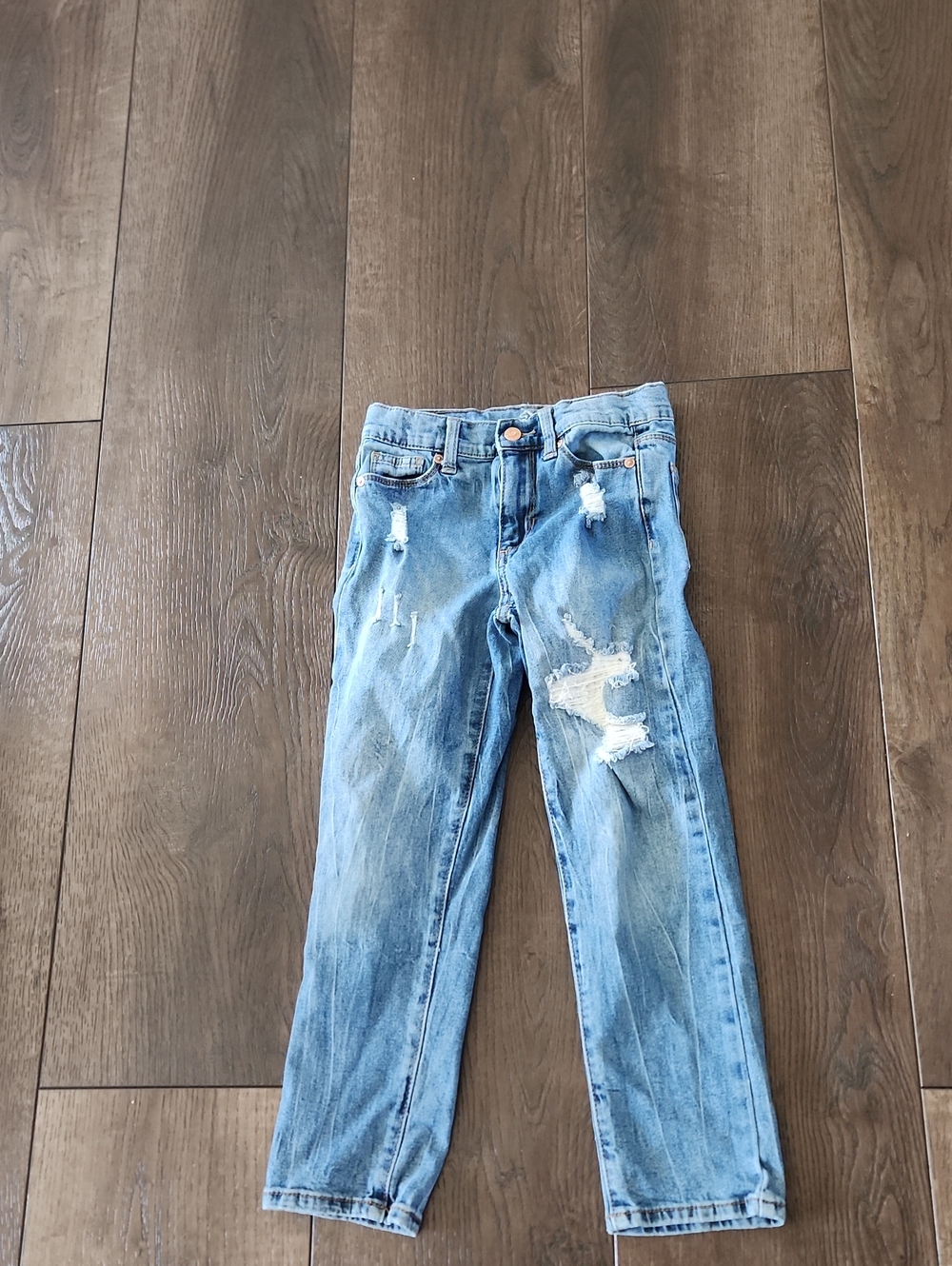 Women’s Light Blue Distressed Straight-Leg Jeans